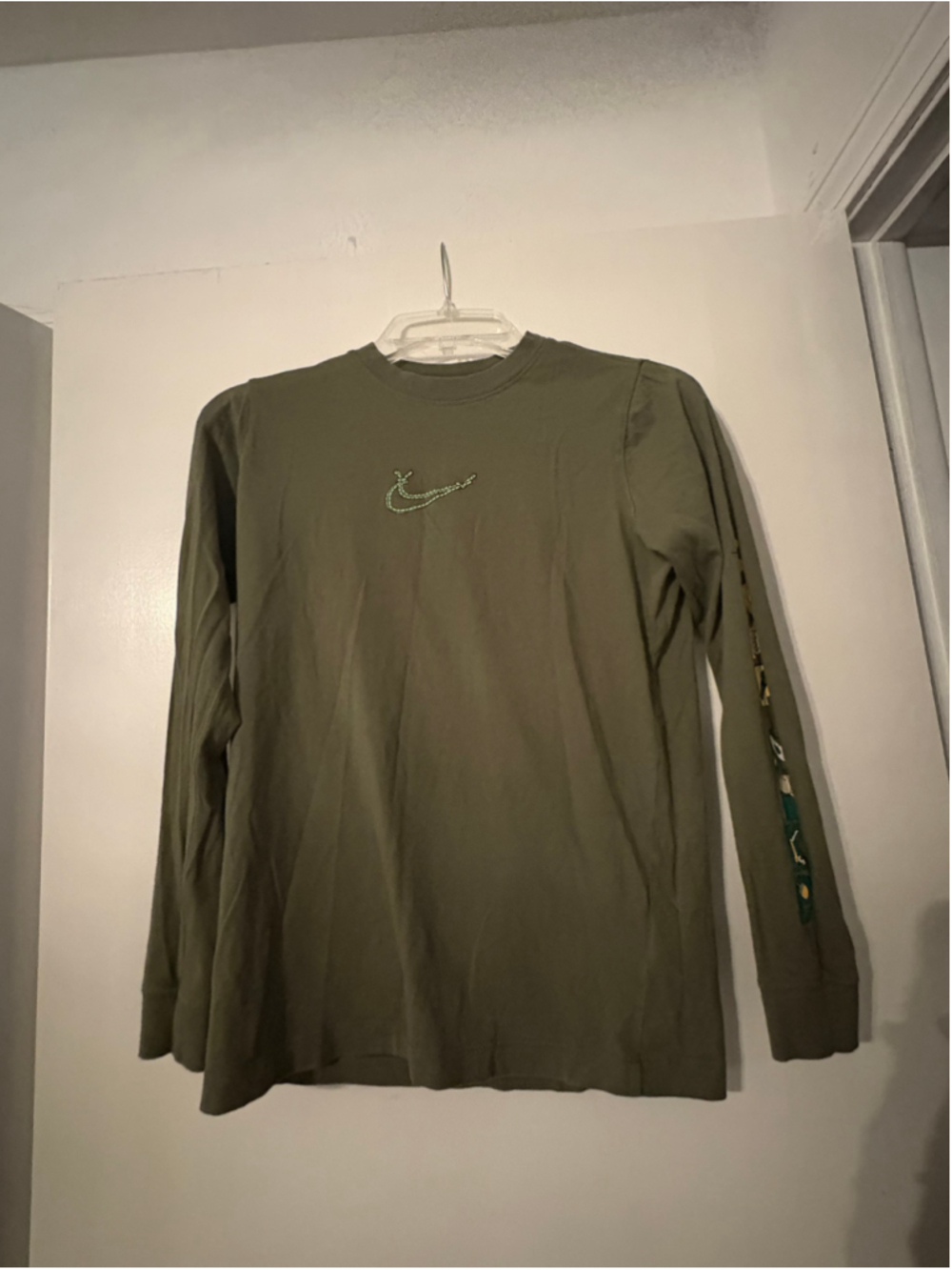 Boys Nike Long Sleeve Graphic Tee Olive Green Size L